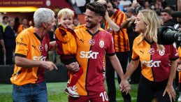 Mertens İstanbul’dan ayrıldı