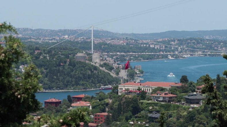 Meteoroloji ve AKOM'dan peş peşe 'İstanbul' Uyarısı: Afrika'dan Gelen Dalga Kavuracak