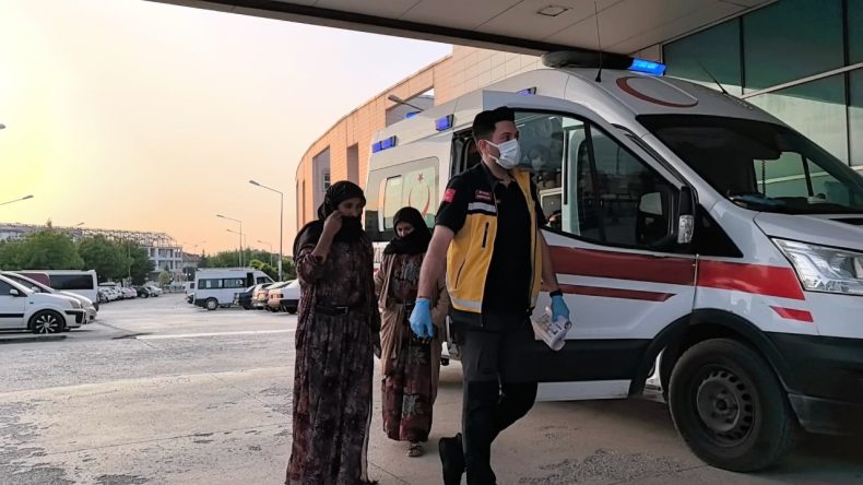 Mevsimlik İşçilere Pilav İkramı: 40 Kişi Hastanelik Oldu