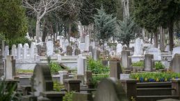 Mezarını Kazdırdı, Ertesi Gün Hayatını Kaybetti