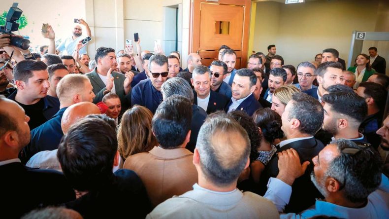 Milyonların Gözü Kurultay Davasında