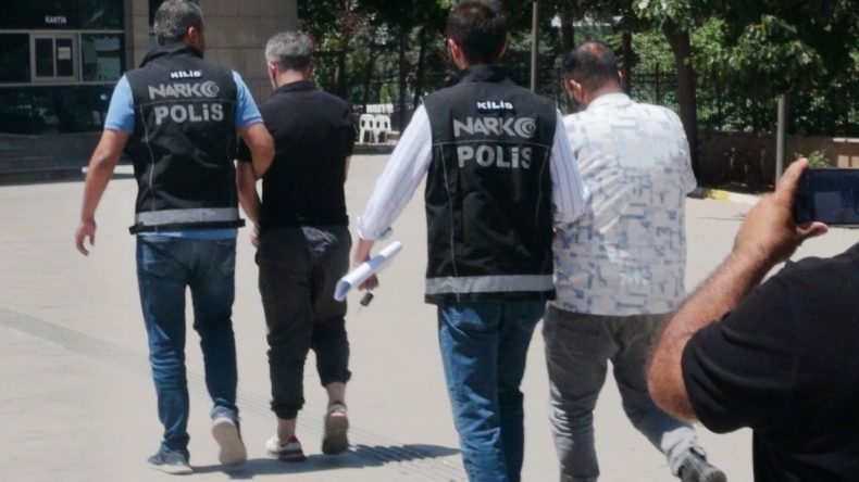 Motosikletten 209 Bin 687 Adet Uyuşturucu Hap Ele Geçirildi