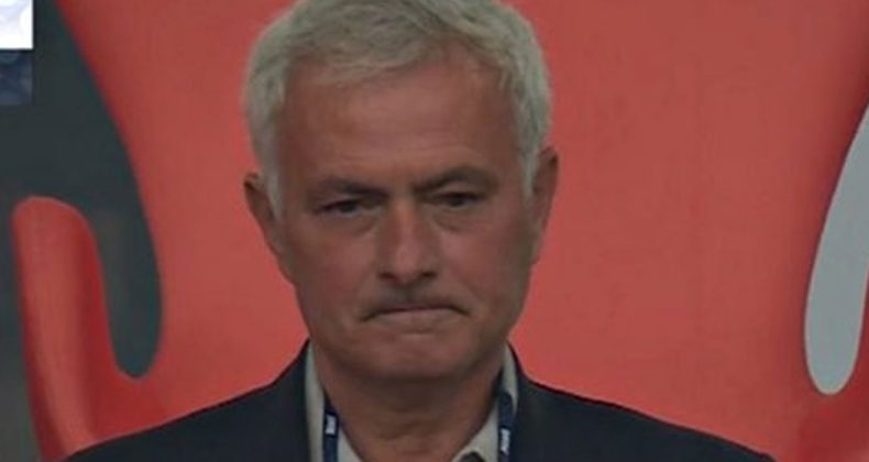 Mourinho Tribüne Çıktı