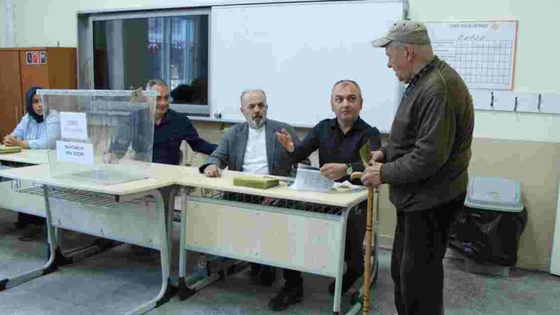 Muhtarlık Ara Seçiminde Oy Kullanma Süreci Başladı