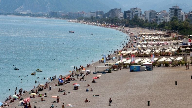 Nem Oranı Yüzde 46’ya Ulaştı: Plajlara Akın Etmekte