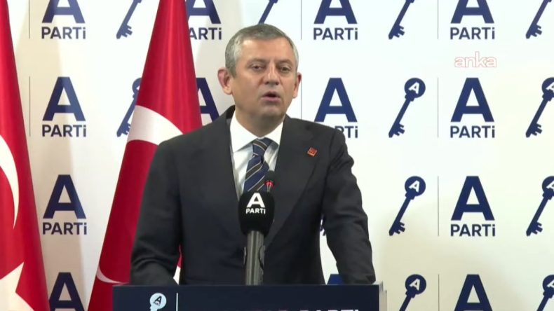 Özel’den Anahtar Parti Ziyareti Sonrası Değerlendirme