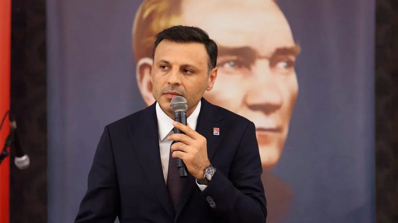 Özgür Çelik, Avcılar Mitingi İçin Çağrı Yaptı: “Ya Hep Beraber Ya Hiçbirimiz!”