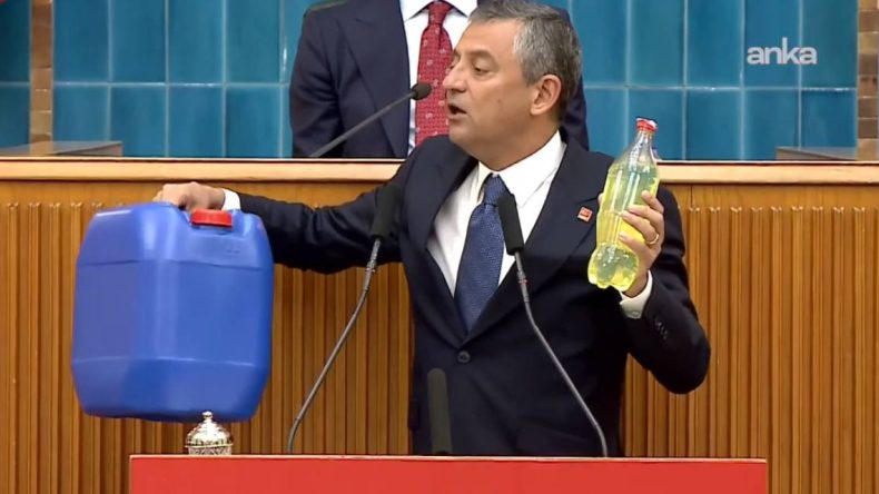 Özgür Özel, İktidarın Maliyetini Galonla Gösterdi