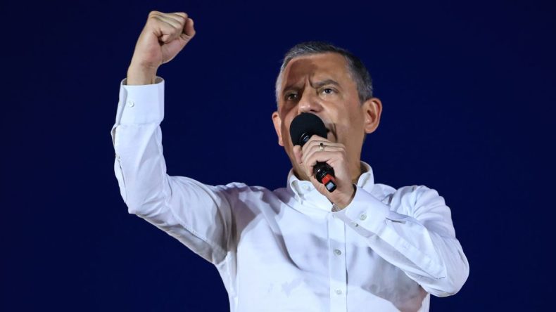 Özgür Özel’den Sert Açıklamalar: Geri Dönüş Yok!