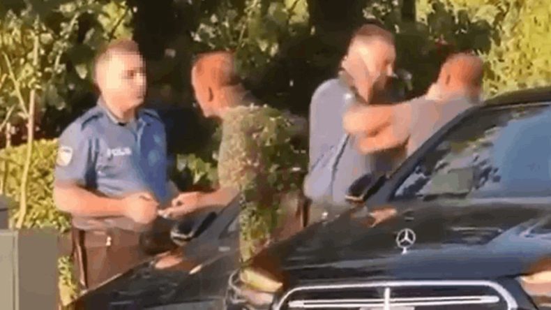 Polis ile Sürücü Arasındaki Yumruklu Kavga Üzerine Emniyet’ten Açıklama