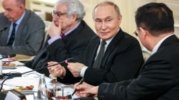 Putin’in Torununa Çinli Dadı