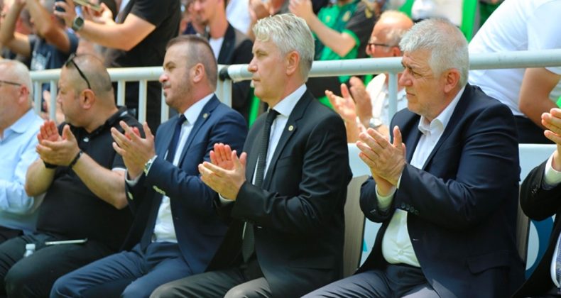 Sakaryaspor’da Yeni Başkan Belli Oldu: Kurtuluşun Kimlerden Geleceğini Açıkladı