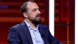 “Soyadımız Türkiye” Sloganının Yarattığı Kriz: Faruk Acar’ın İstifası Bekleniyor