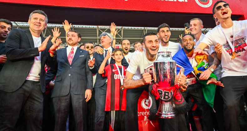 Süper Lig Temsilcisinde 800 Forma Kayboldu