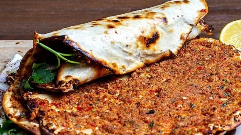 Tatilciler Bodrum’a akın etti, fiyat tartışmaları başladı: Lahmacun fiyatı ne kadar?