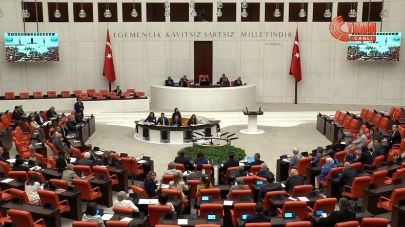TBMM Genel Kurulu'nda 'yerel yönetimler' tartışması