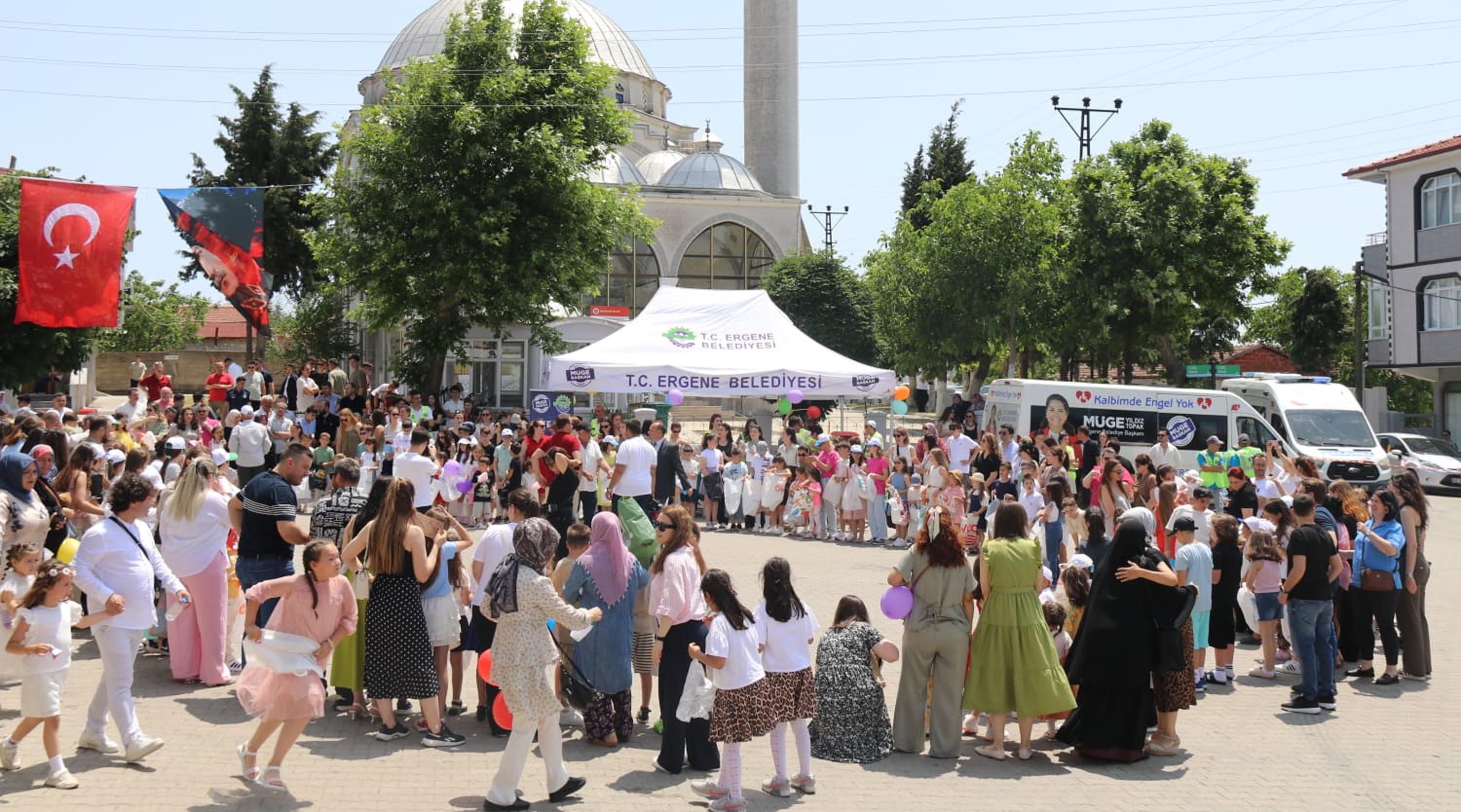 Çocuklar Eğleniyor