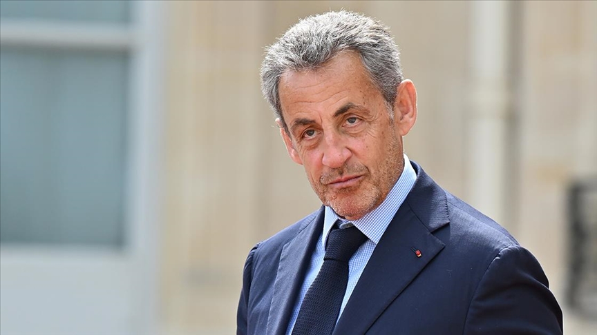 Sarkozy'nin Onur Nişanı