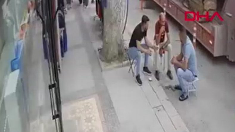 TIR’ın Lastiği Patlayarak Yaralanmalara Neden Oldu