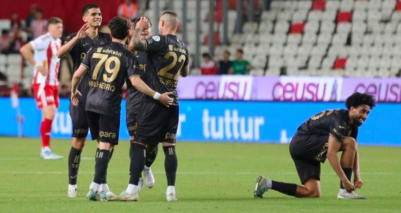 Trabzonspor’u Tercih Etmedi, Parayı Seçti