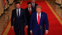 Trump’tan İran’da Rejim Değişikliği Sinyali
