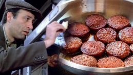 Yoksullukta Yeni Dönem: Markette Dilimle Sucuk Satışı Başladı