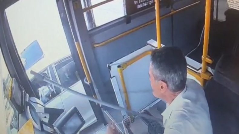 ‘Yol Verme’ Tartışması: Otobüs Şoförü Tabancayla Vuruldu
