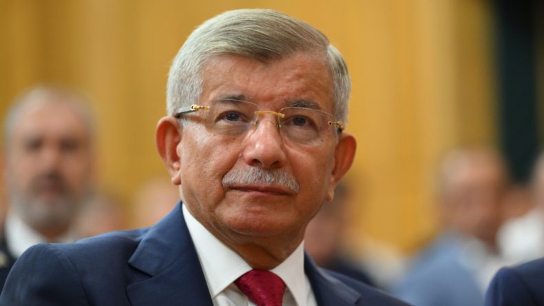 'Davutoğlu, İmralı ile mektuplaştı' iddiasına yanıt geldi