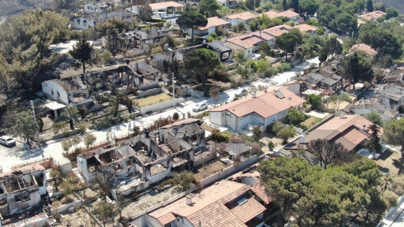 85 Yazlık Tamamen Yandı