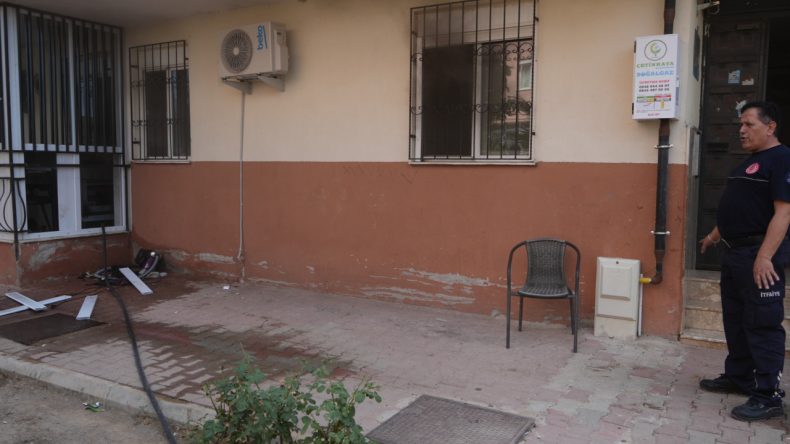 Annesi Evde Yokken Yangın Çıkardı