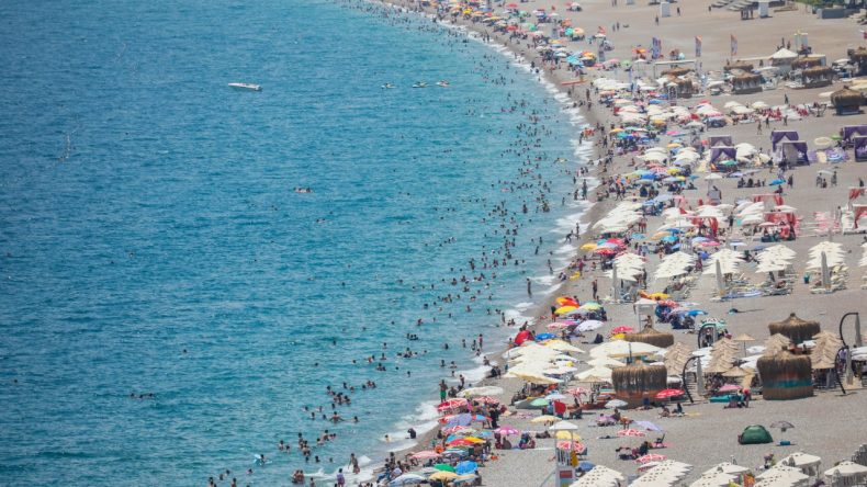 Antalya'da Deniz Seviyesi 10 Yılda 7,5 Santim Yükseldi