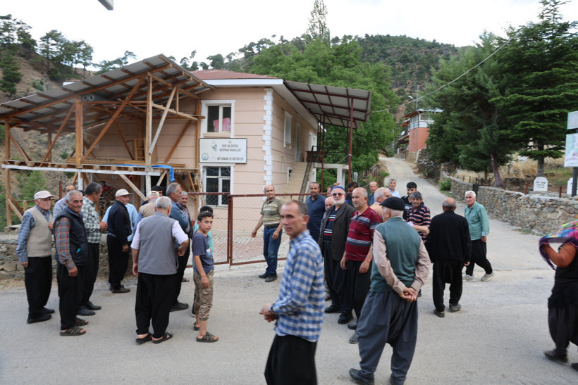Eski Muhtar Hidayet Gedik