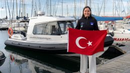 Bengisu Avcı'dan tarihi başarı: En hızlı Türk oldu, 10 saatte 42 bin kulaç attı