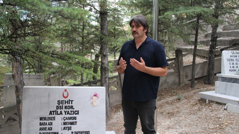 Bir Şehit Haberiyle Başladı, 8 Yılda 8 Bin Şehit Kabrini Ziyaret Etti