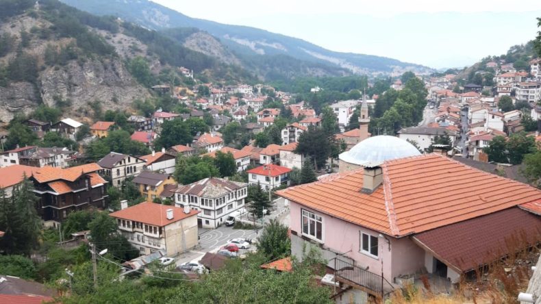 Bolu'da Tehlike Altındaki Evler İçin Tahliye Kararı: 30 Gün Verildi