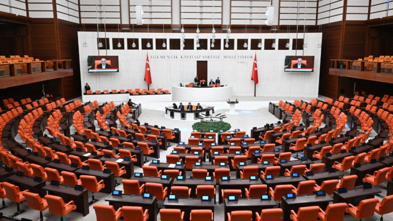 Çözüm Süreci Komisyonu Kaç Kişiden Oluşacak? AKP'den Açıklama Geldi