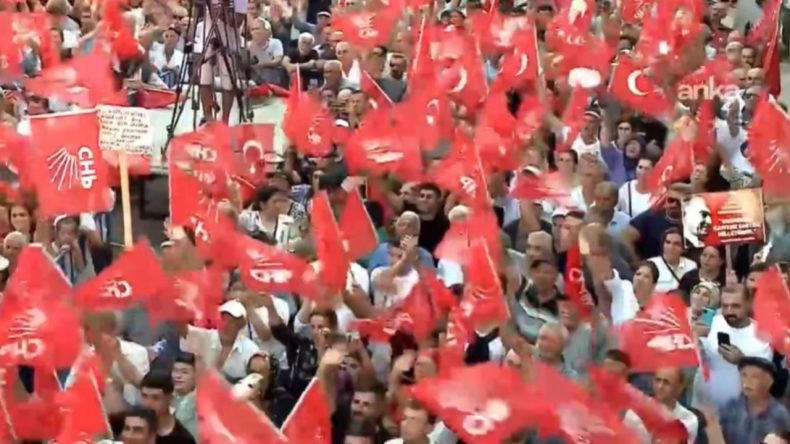 CHP Adıyaman'da Güçlü Bir Miting Düzenledi
