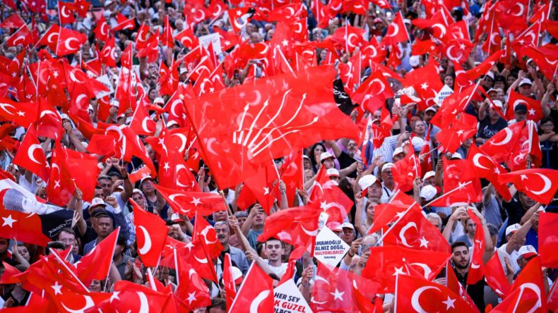 CHP'de Kurultay Takvimi Belirleniyor
