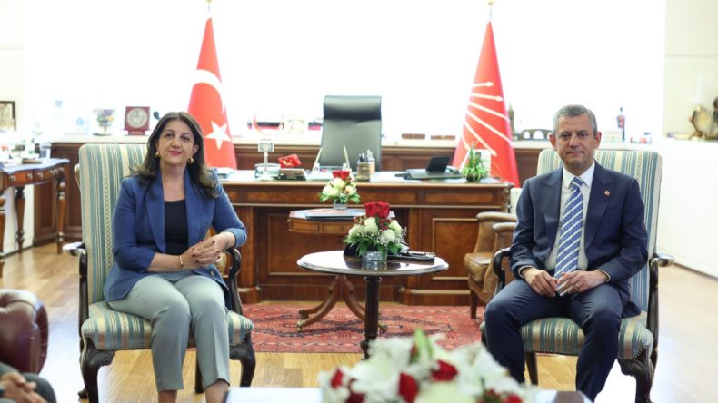 DEM'den CHP'ye Komisyon Ziyareti