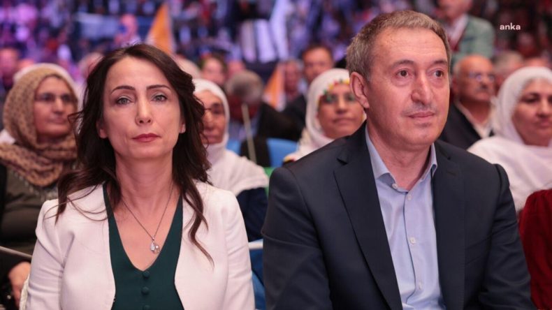 DEM'den Operasyonlara 'Çözüm Süreci' Mesajlı Tepki