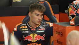Deniz Öncü Sachsenring'de Zafere Ulaşarak Tarihe Geçti