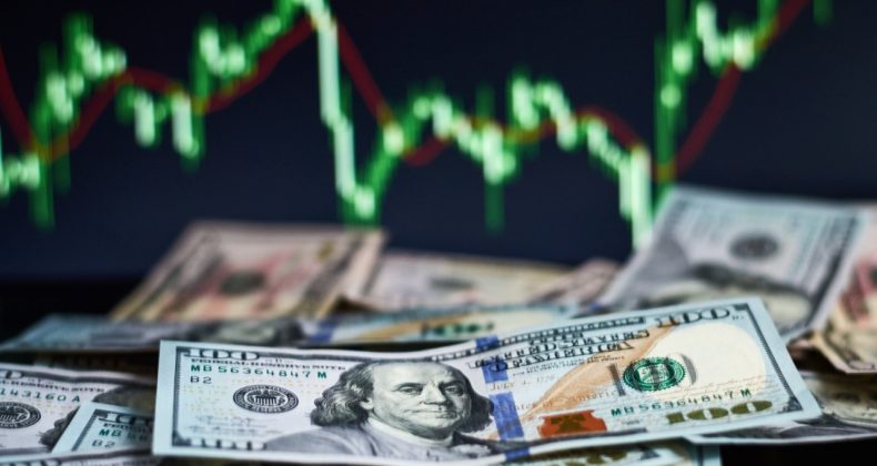 Dolarda Yükseliş Devam Ediyor
