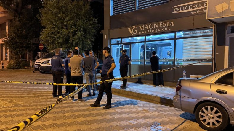 Emlak Ofisinde Kan Döküldü