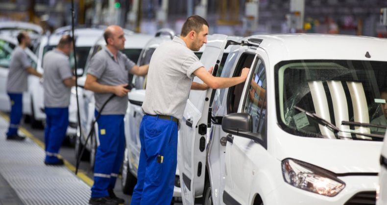 Enflasyon, Maaşlara Ağır Bir Fatura Kesiyor