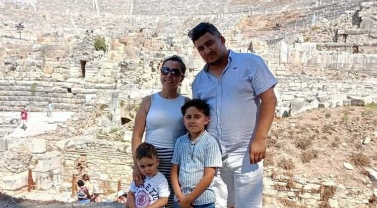Eşi ve İki Çocuğunun Yangında Hayatını Kaybetmesi Sonrası İtfaiye Eri İntihar Etti
