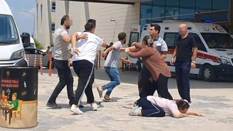 Evranur'un Ölüm Haberi Sonrası Anne, Eşinin Ailesine Saldırdı