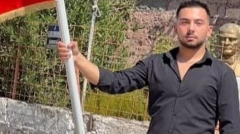 Genç Denizde Hayatını Kaybetti