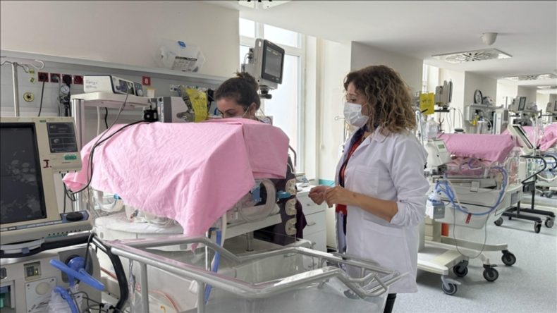 Hastanede Bebeklerin Karışması: Gerçek 18 Yıl Sonra Ortaya Çıktı