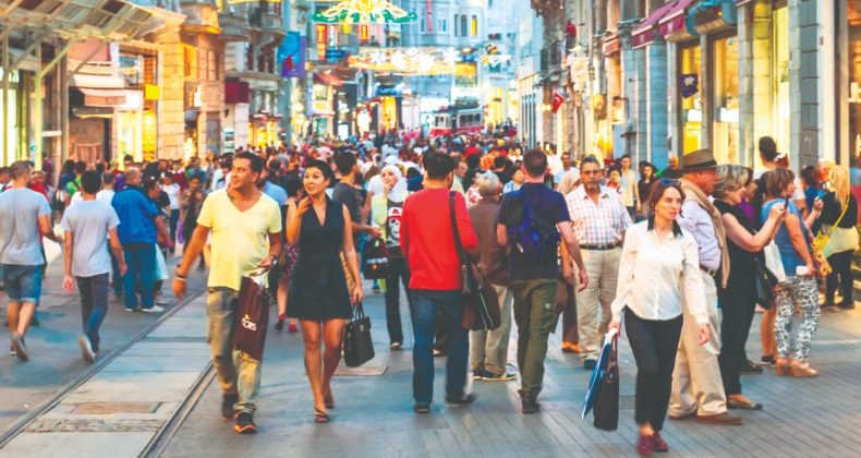 Her İki Kişiden Biri Tasarruf Yapamıyor