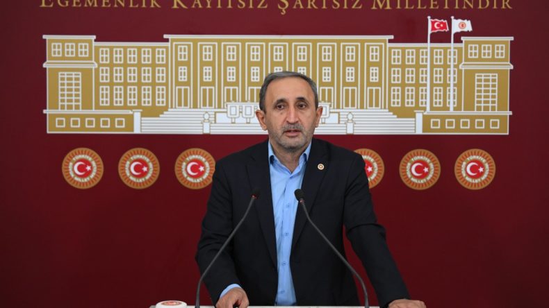 HÜDA PAR'dan Cuma Namazı Önerisi